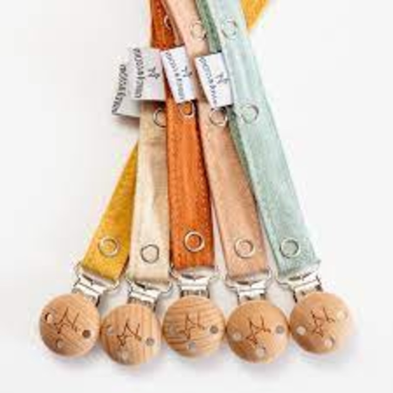 Pacifier Clip – feeder keeper Fern