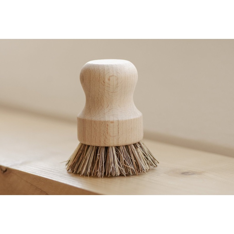 Pot Scrubber – White Teakwood & Plant Fibers