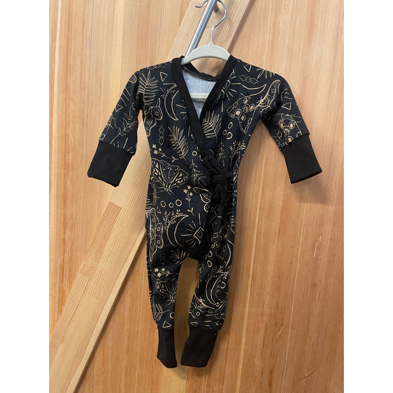 Gro by Zo Wrap Romper – Black Moths *CLEARANCE* Preemie
