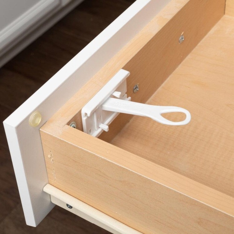 Qdos Safety SureCatch Top Drawer Adhesive Latches 4pk